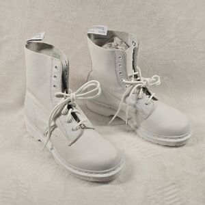 New w/o Box Dr. Martens All White Leather Combat Boots (with flaws)